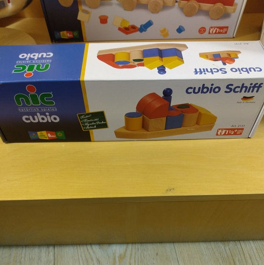 nic Cubio Schiff